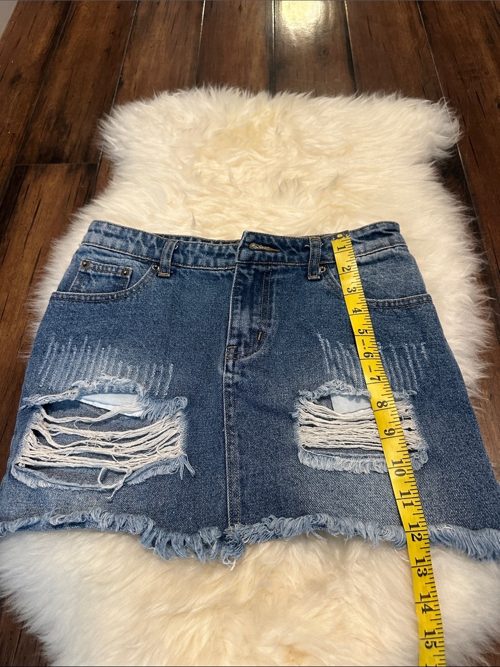 NWOT mini skirt - Picture 3 of 6